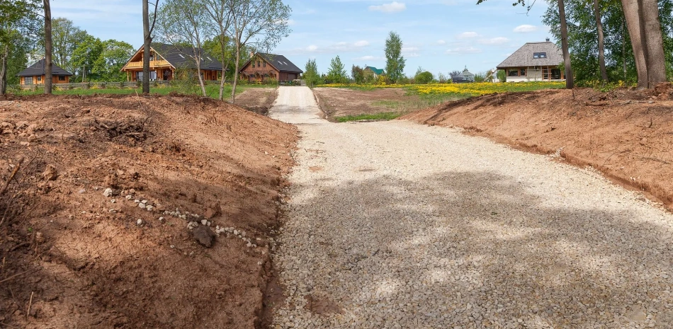 Driveway Pioneering & Graveling service 4